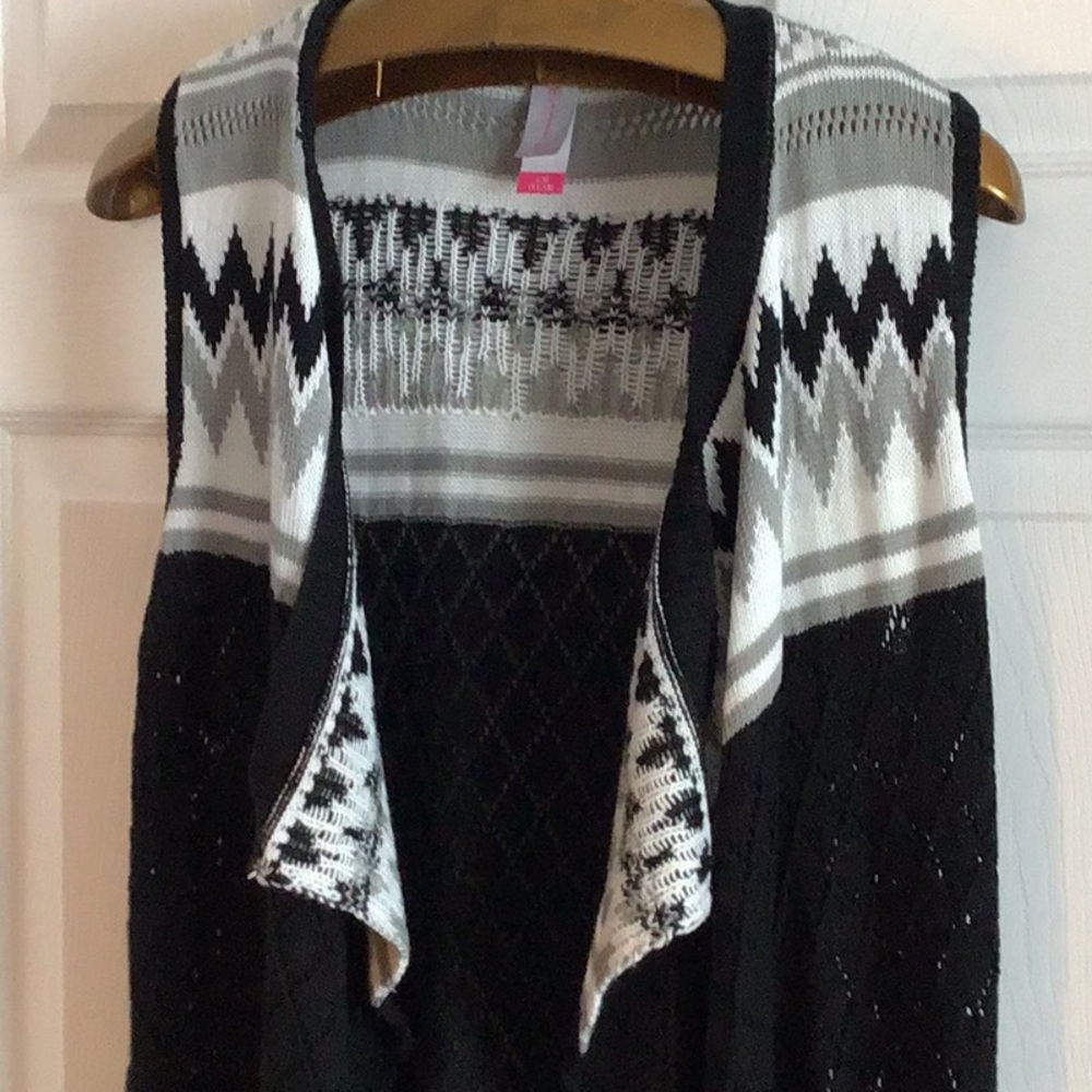 Large sweater wrap sleeveless